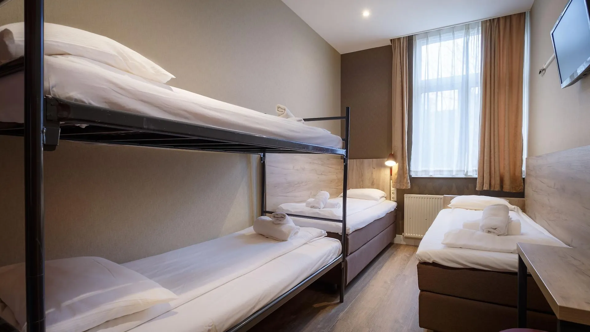 Amsterdam Downtown Hotel