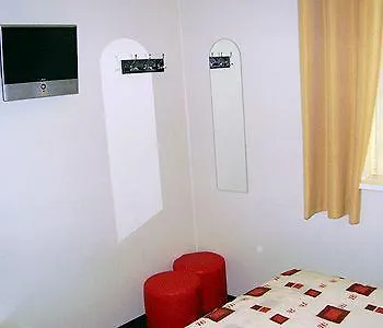 Amsterdam Downtown Hotel 2*,