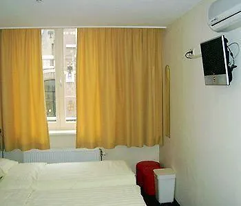 Amsterdam Downtown Hotel