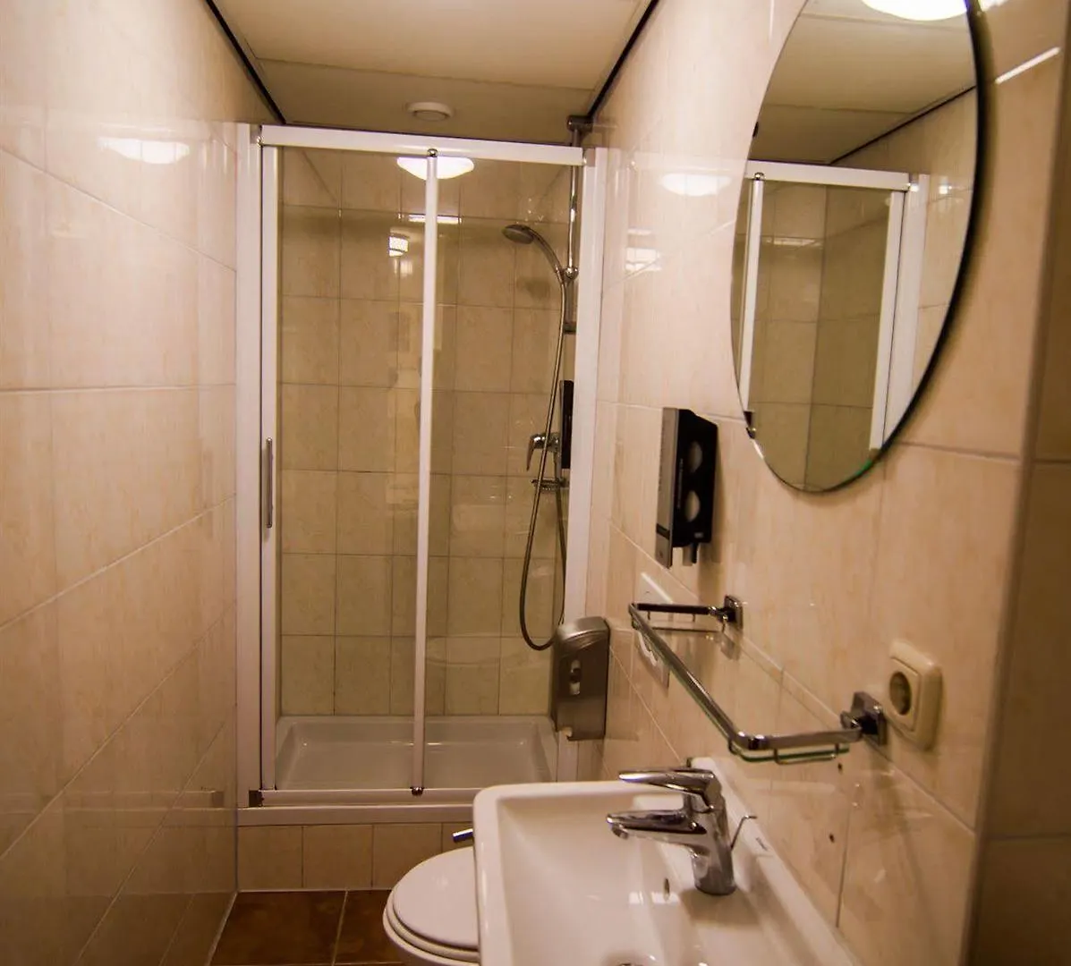 Amsterdam Downtown Hotel