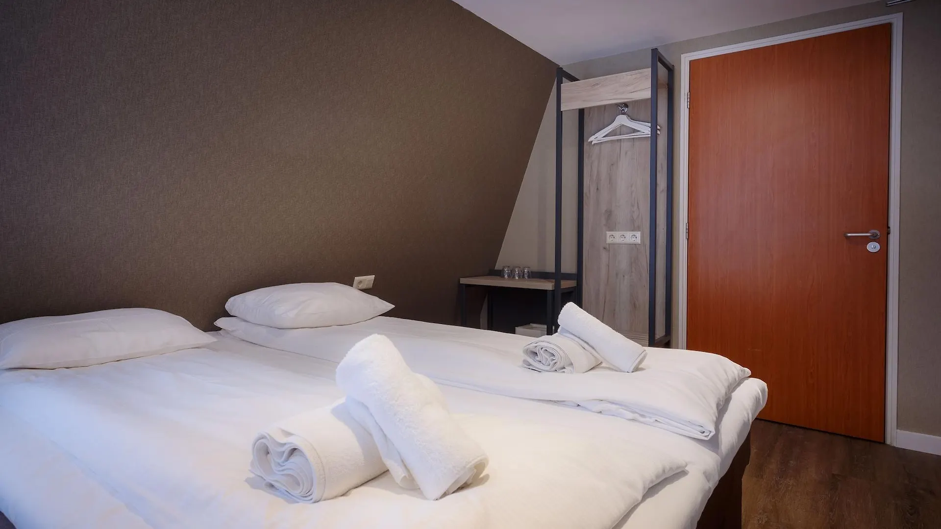 Amsterdam Downtown Hotel