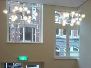 **  Amsterdam Downtown Hotel הולנד