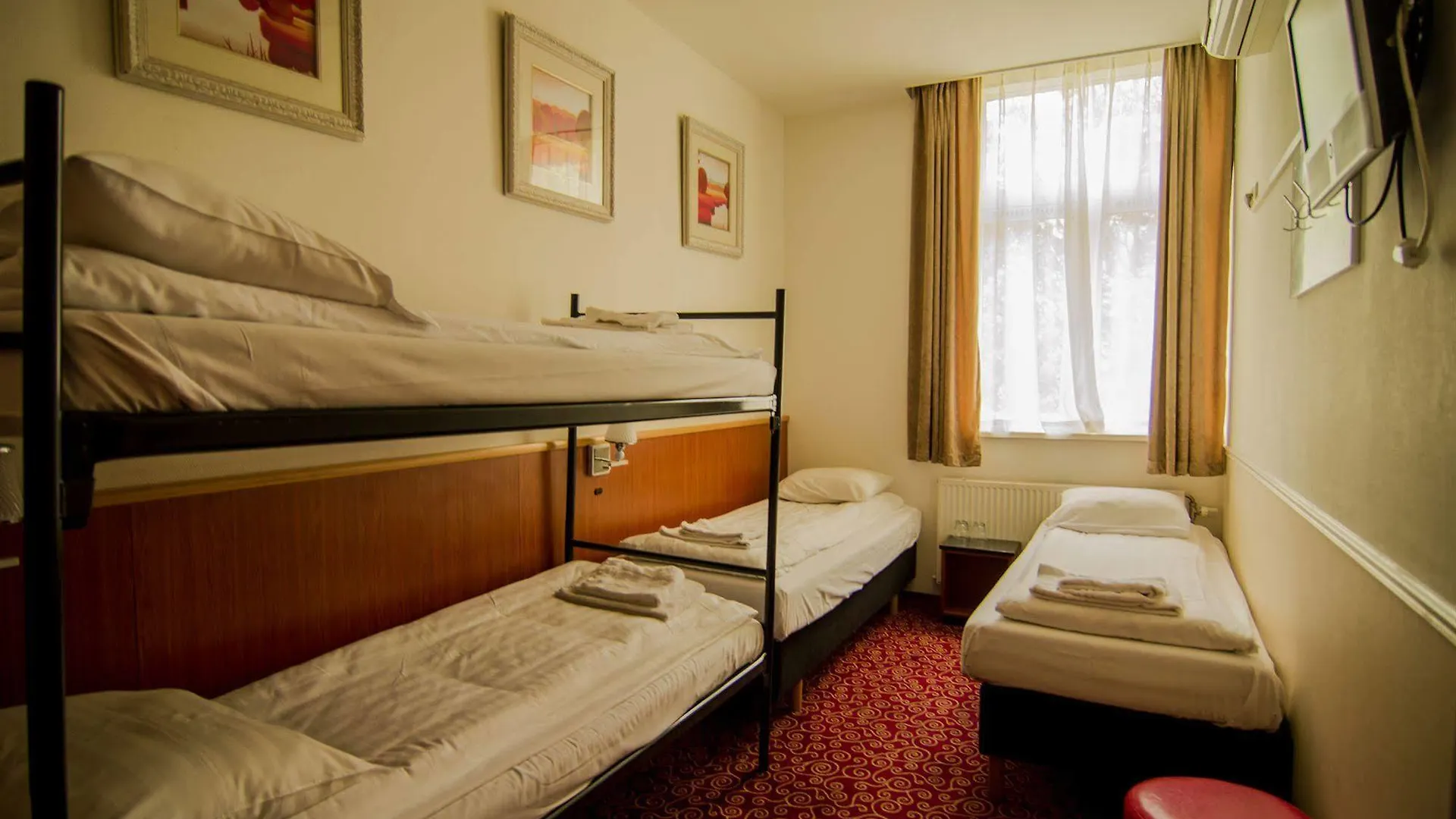 Amsterdam Downtown Hotel 2*,  הולנד