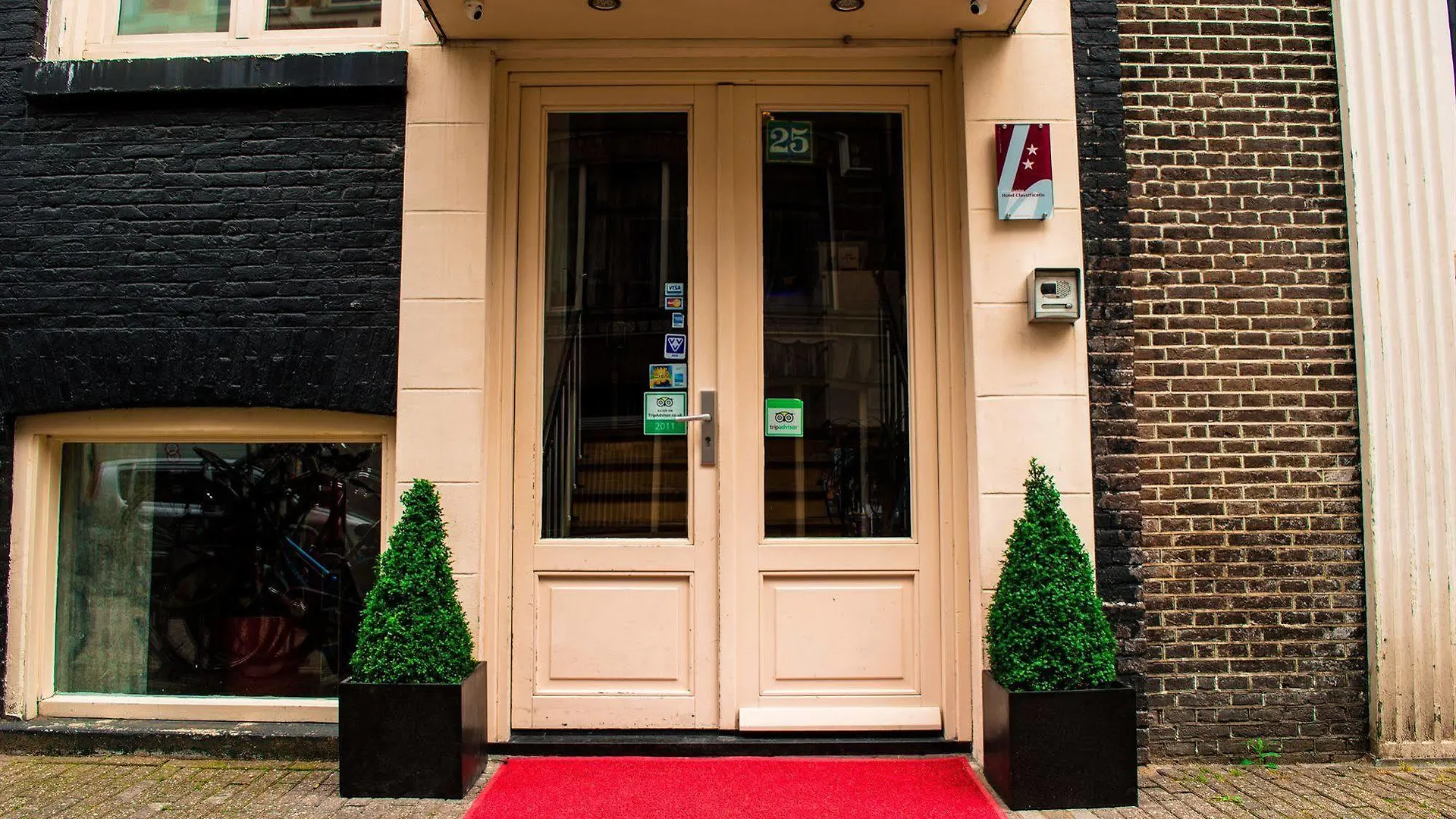 Amsterdam Downtown Hotel